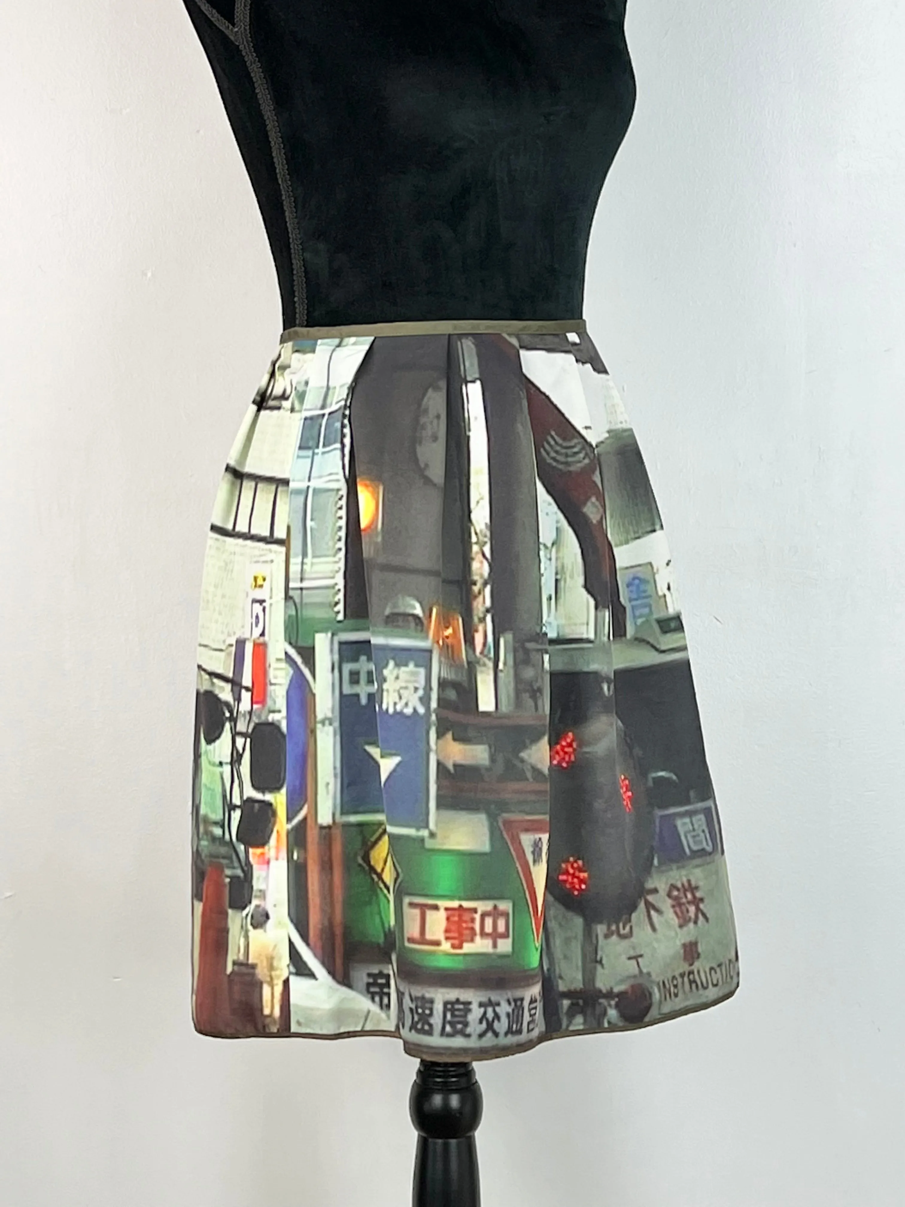 Agnes B. Cityscape Print Mini Skirt - AU8