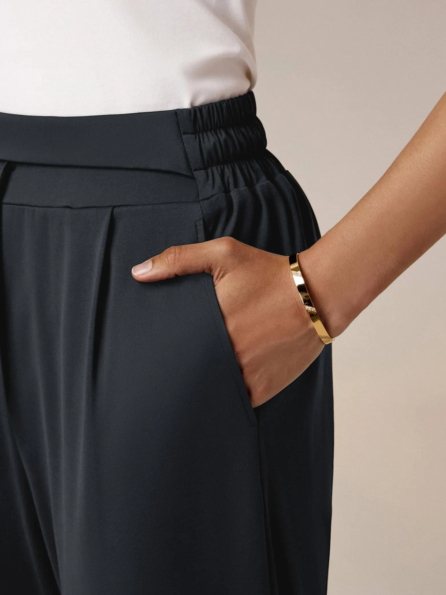 Amoretu 79% Nylon High Waisted Stretch Pants Sweatpants with Pockets