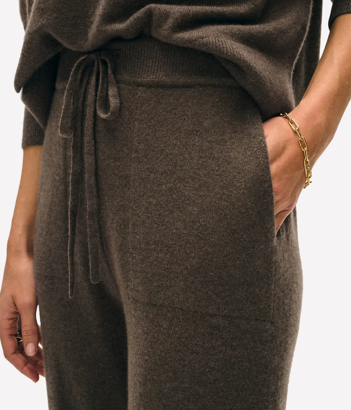 Cashmere Jogger in Russet Brown