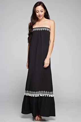 Embroidered Detail Strapless Maxi Dress
