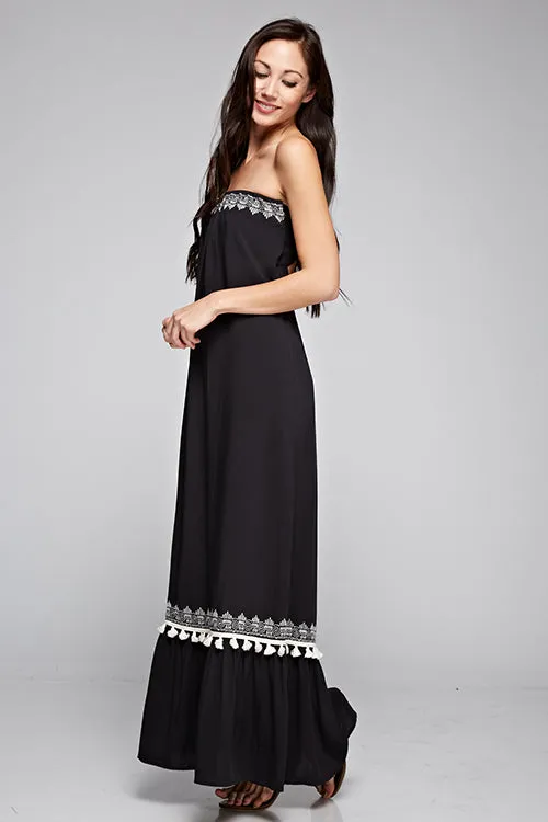 Embroidered Detail Strapless Maxi Dress