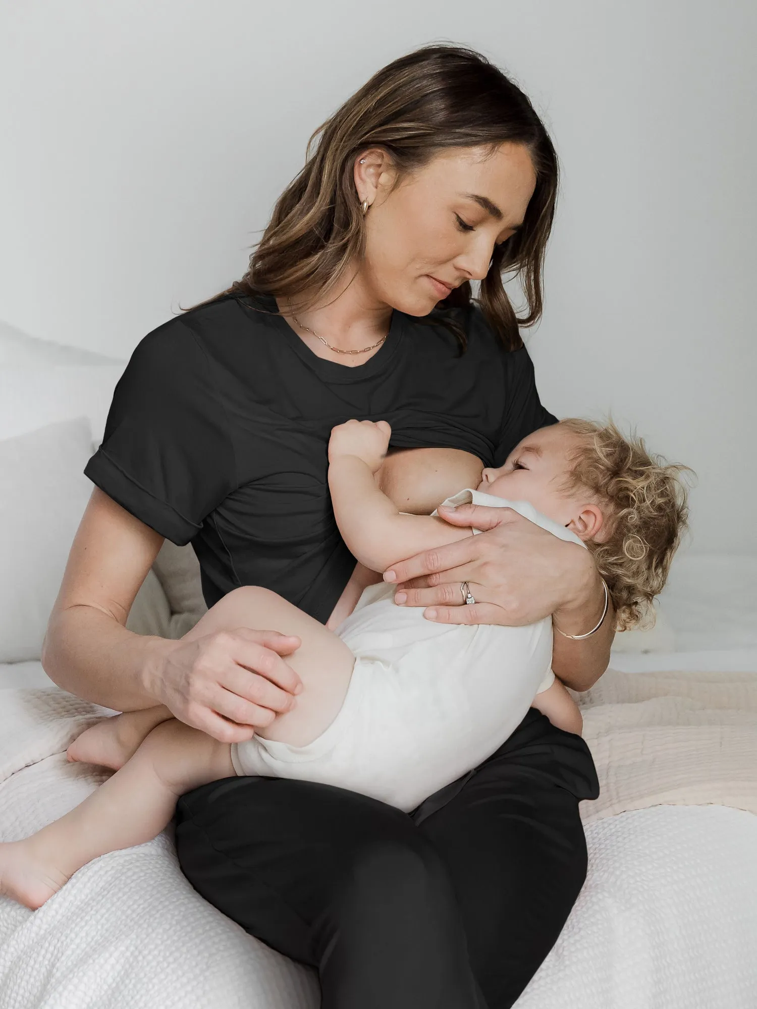 Everyday Asymmetrical Nursing T-shirt | Black