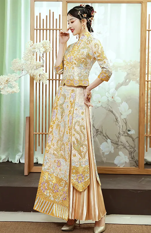 Floral Embroidery & Sequins Pleated Skirt Traditional Chinese Wedding Suit