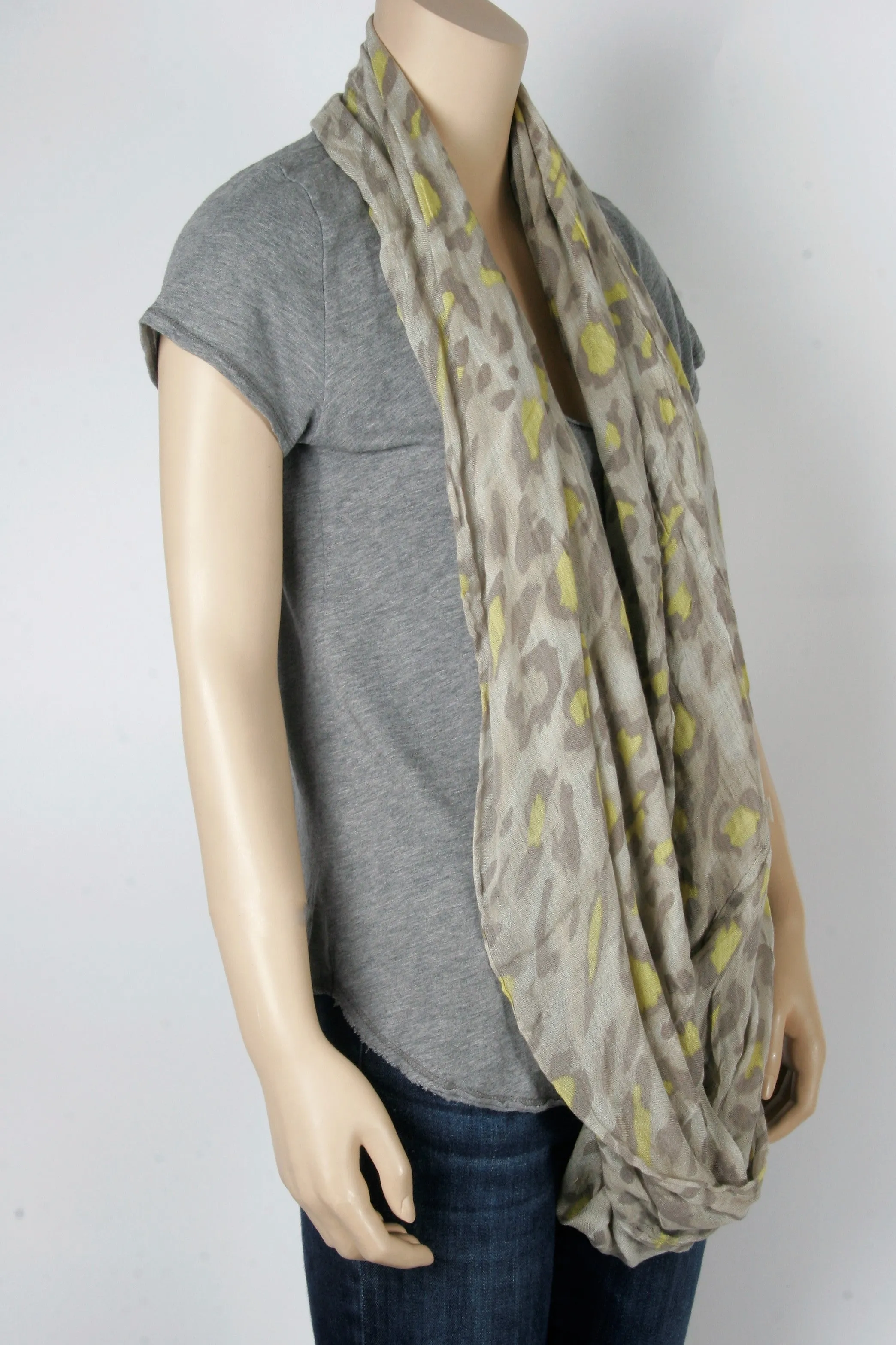 NWOT Charlotte Russe Leopard Infinity Scarf
