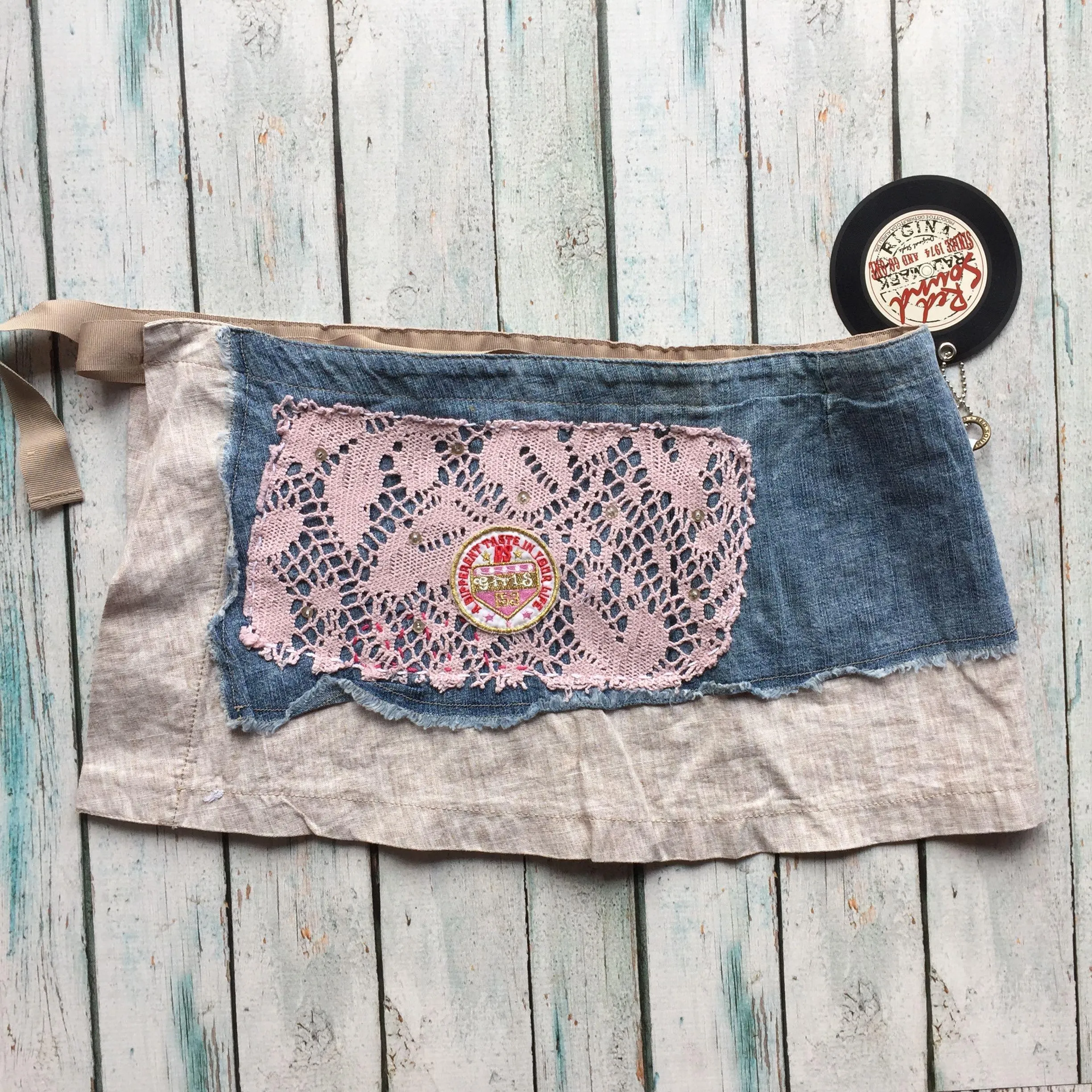 NWT - Red Sound Girls Skirt Wrap/Belt - Size 5/6Y