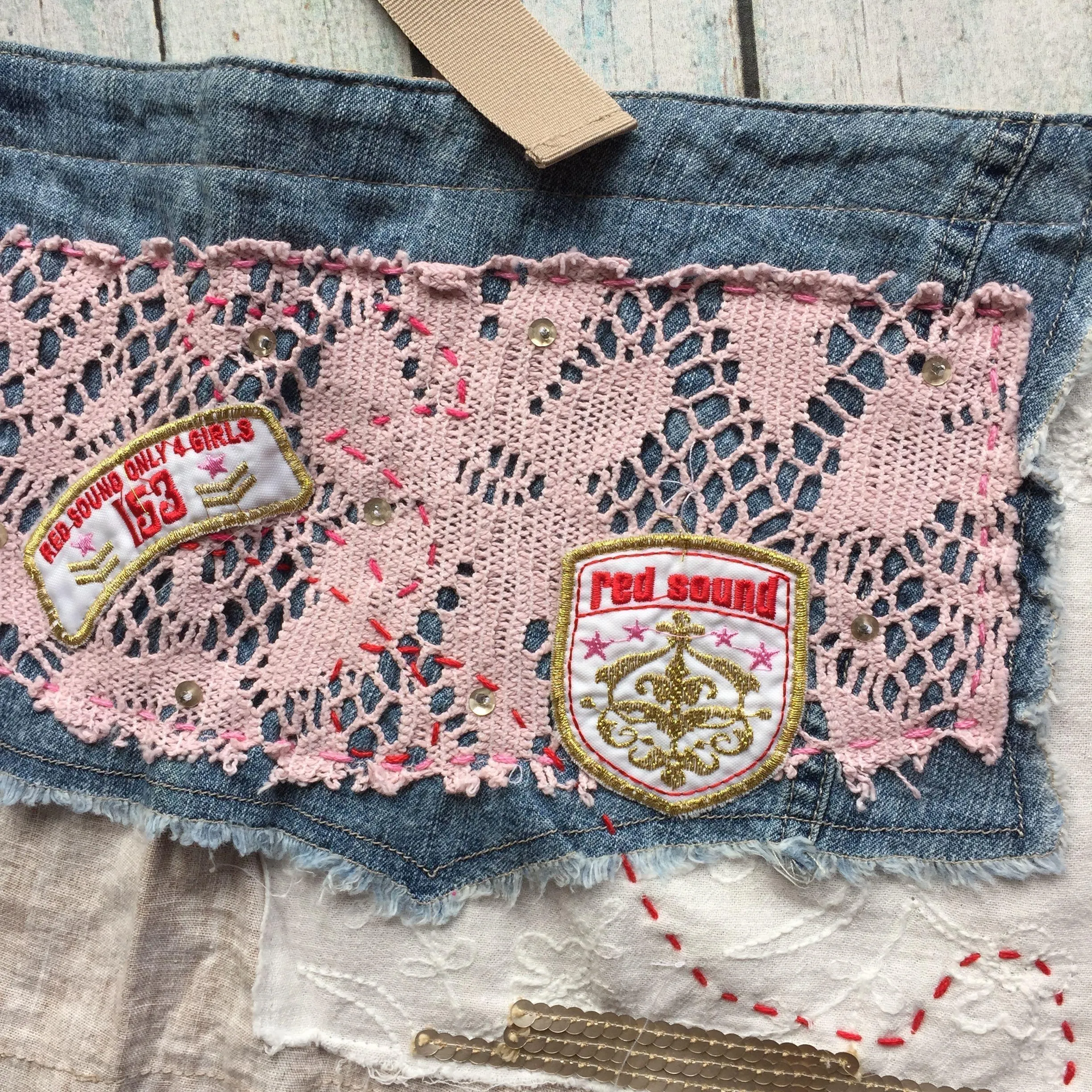 NWT - Red Sound Girls Skirt Wrap/Belt - Size 5/6Y