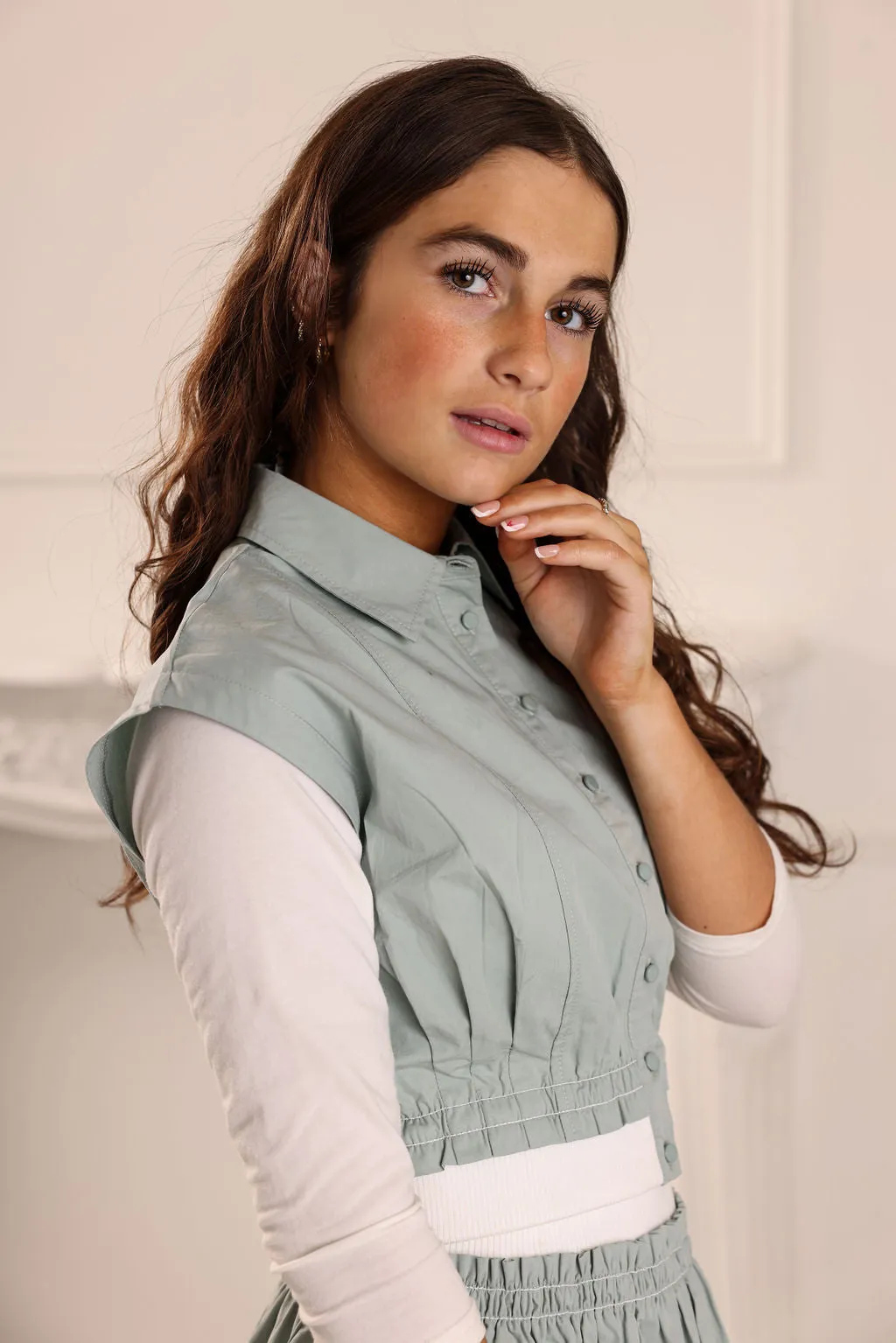 set outfit sleeveless shirt and midi skirt - sage